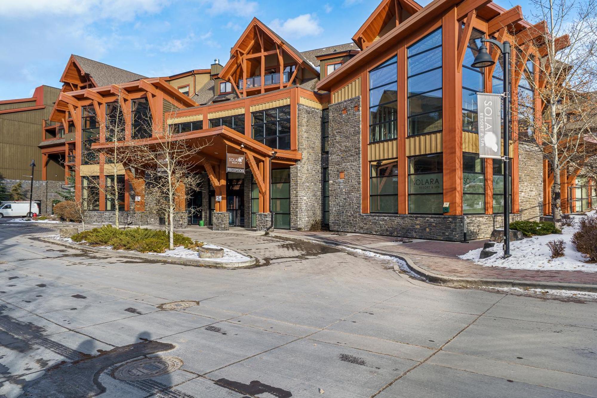 Adventurer'S Escape~ Mountain Luxury Resort Canmore Extérieur photo
