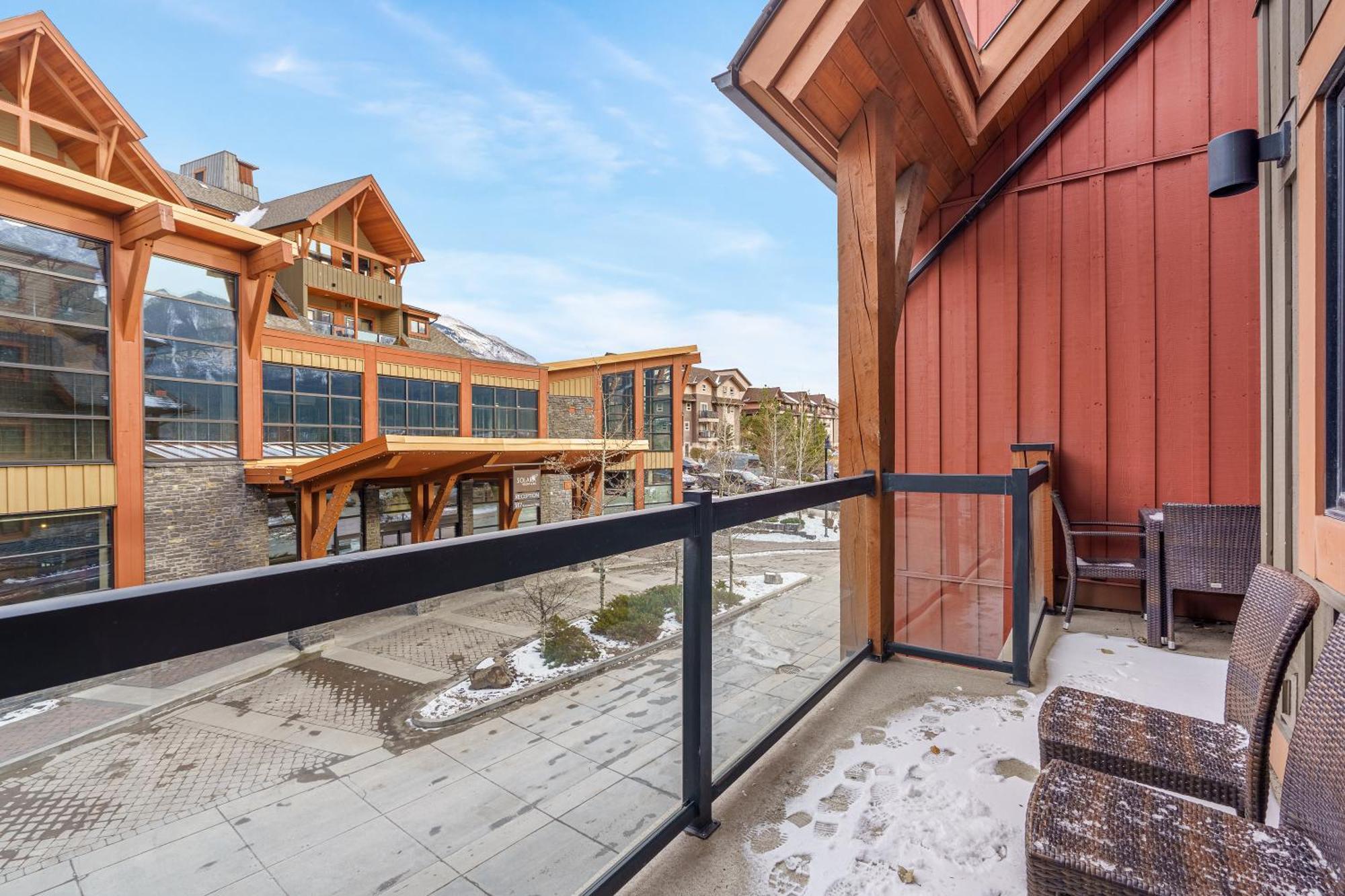 Adventurer'S Escape~ Mountain Luxury Resort Canmore Extérieur photo