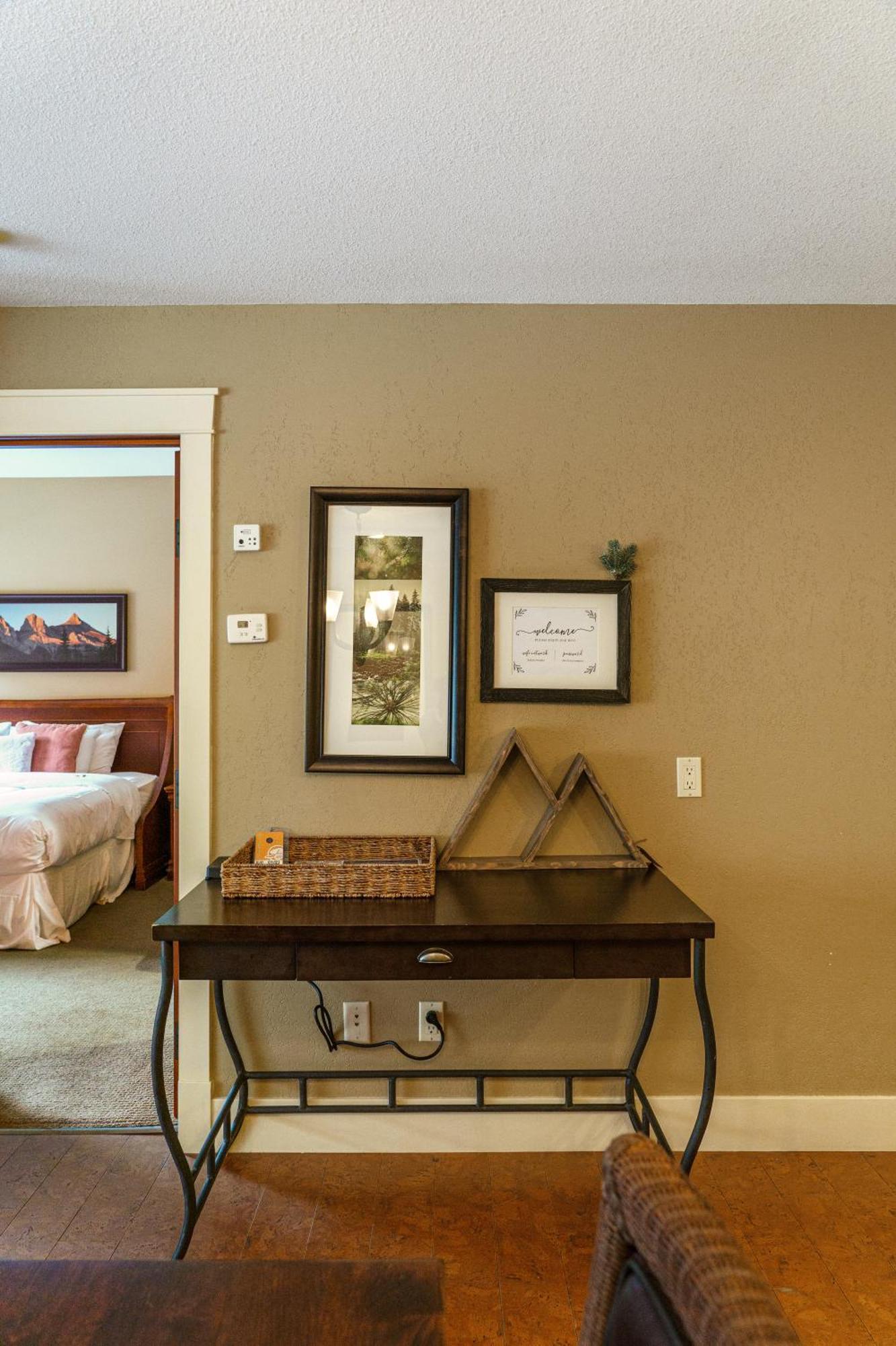 Adventurer'S Escape~ Mountain Luxury Resort Canmore Extérieur photo