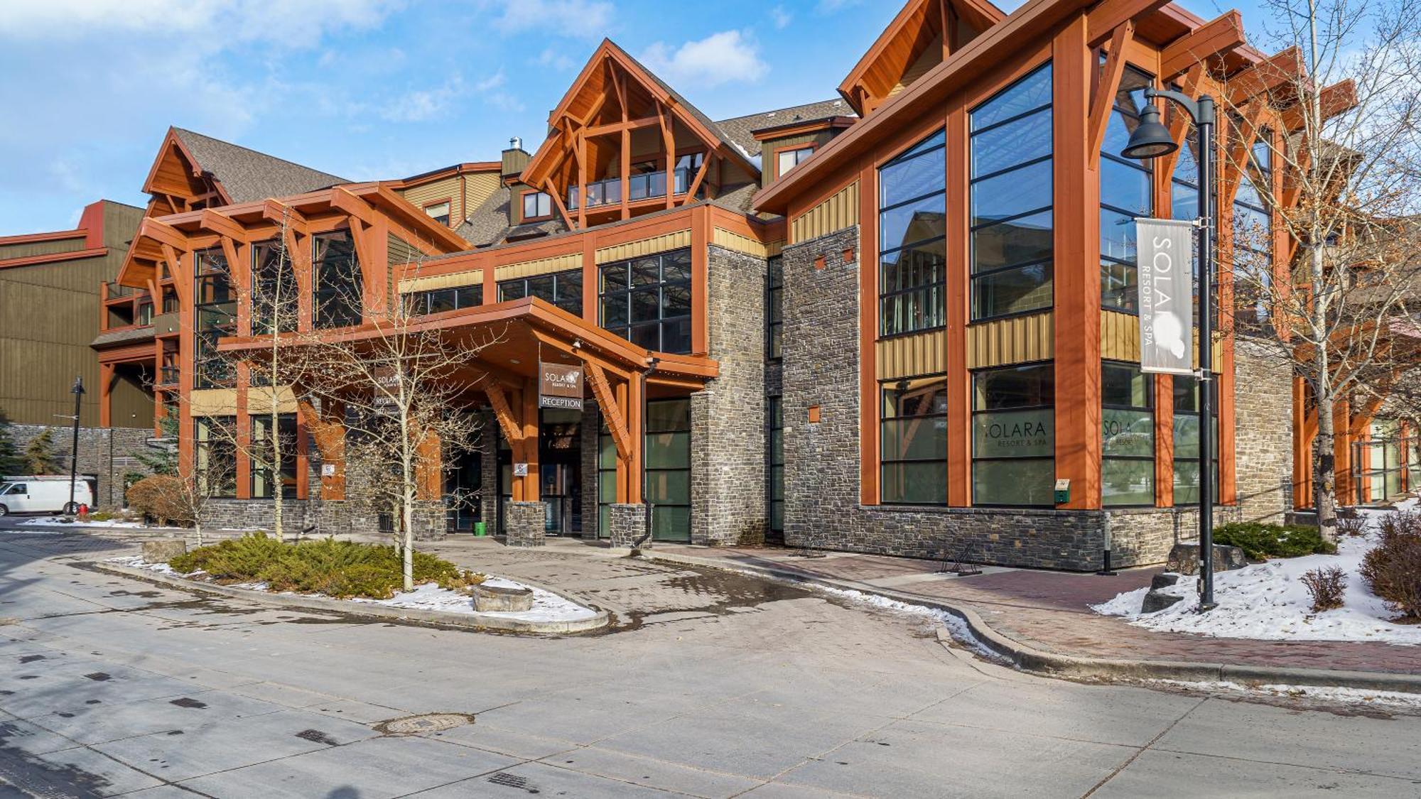 Adventurer'S Escape~ Mountain Luxury Resort Canmore Extérieur photo